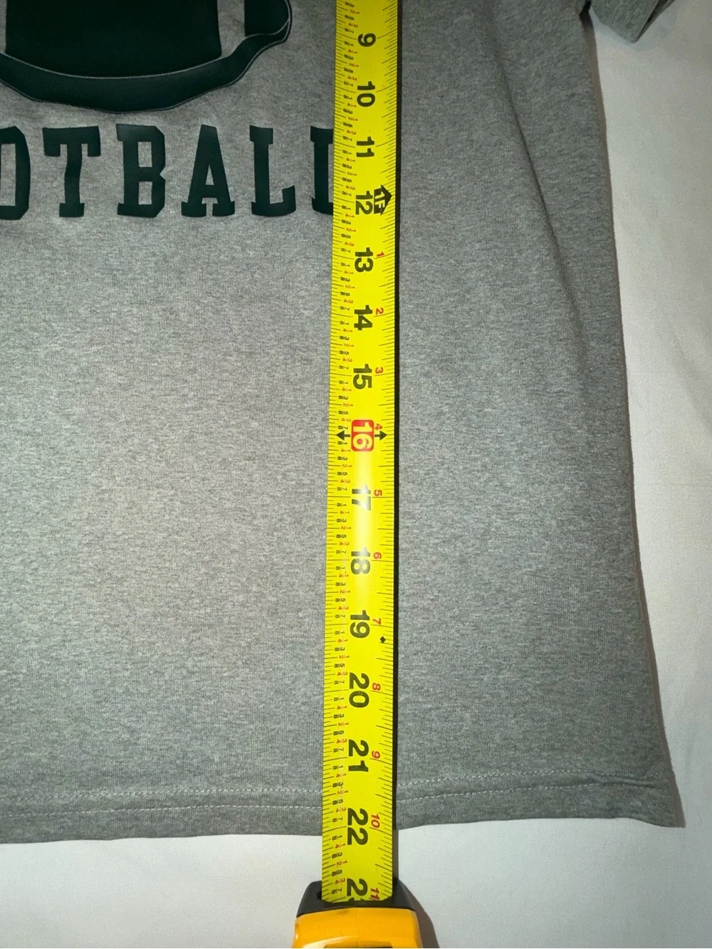 Nike Dri-Fit Tee with Green Print Boys L. MSU Football. Michigan State C1 edpm